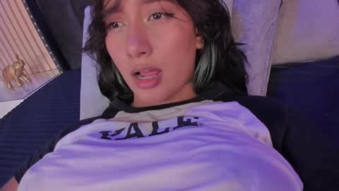 Snapshot of yazmin_rouse chatting on 02-23-25, 08:44 Yazmin online show from 02-23-25, 08:44