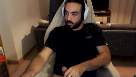 yeeaahoo online show from 11-11-25, 08:53