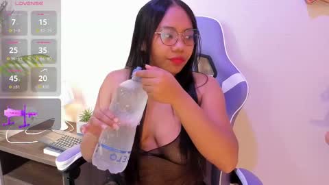 yeika_foxy online show from 02-25-25, 11:19