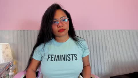 yeika_foxy online show from 10-25-25, 10:56