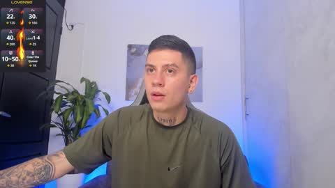 Snapshot of yeiko_romero_ chatting on 10-11-25, 04:12 YEIKO ROMERO online show from 10-11-25, 04:12