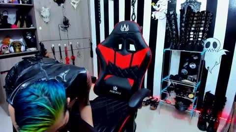 Yelena online show from 12-22-24, 08:14