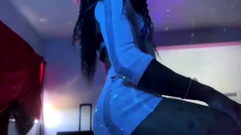 Ella Ts online show from 10-05-25, 02:59