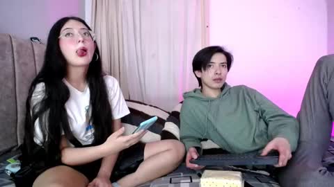 Snapshot of yellowpokemon chatting on 09-24-25, 04:27 Jodie Andy 3 online show from 09-24-25, 04:27