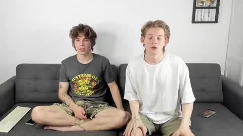 Snapshot of yen2025 chatting on 09-26-25, 05:50 Yen online show from 09-26-25, 05:50