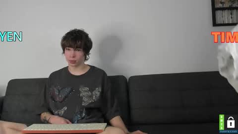 Snapshot of yen2025 chatting on 10-30-25, 10:06 Yen online show from 10-30-25, 10:06