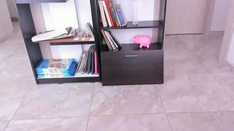 yenlo01 online show from 02-06-25, 09:38