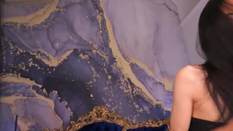 Snapshot of yennstar chatting on 09-18-25, 04:58 yennstar online show from 09-18-25, 04:58