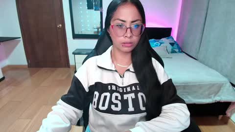 Snapshot of yesie_hot2 chatting on 01-31-25, 12:50 yesie_hot2 online show from 01-31-25, 12:50