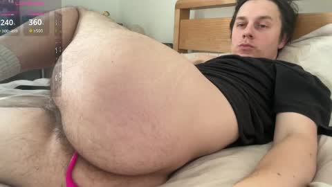 Snapshot of yesimlonely chatting on 04-15-26, 11:28 Sal online show from 04-15-26, 11:28