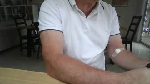 yesplease1969 online show from 01-17-25, 01:36