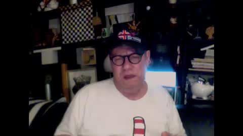 Snapshot of yessex247 chatting on 12-14-25, 06:41 yessex247 online show from 12-14-25, 06:41