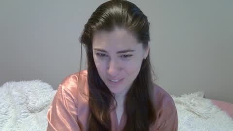 Snapshot of yesyoucanjustdoit chatting on 03-27-26, 01:44 Kira online show from 03-27-26, 01:44