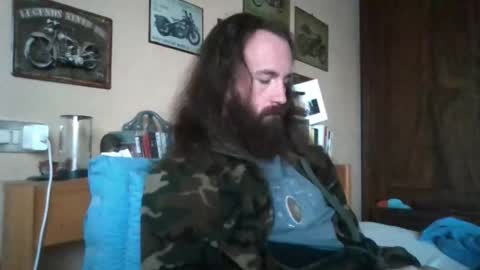 yeti_92 online show from 09-30-25, 06:29