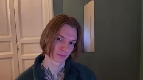 Snapshot of yexes chatting on 01-16-25, 07:41 yexes online show from 01-16-25, 07:41