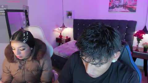 Snapshot of yiing_and_yang chatting on 10-04-25, 10:35 Yiing and yang online show from 10-04-25, 10:35