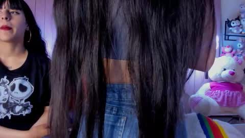 Snapshot of yinyang_luar chatting on 12-05-25, 07:43 yinyang_luar online show from 12-05-25, 07:43