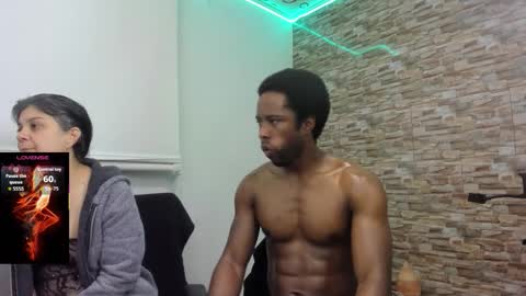 Snapshot of yinyyanghot chatting on 11-16-25, 04:07 yinyyanghot online show from 11-16-25, 04:07