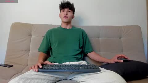 Snapshot of yizus_bonz chatting on 06-28-26, 03:18 yizus_bonz online show from 06-28-26, 03:18