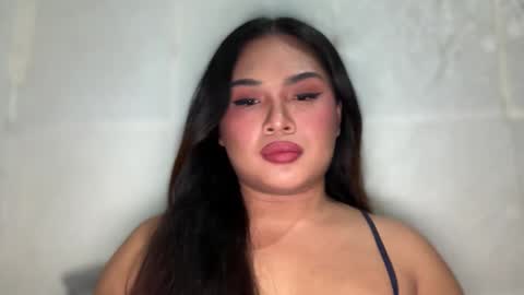 Snapshot of yllanahard chatting on 04-13-26, 08:47 yllana love online show from 04-13-26, 08:47