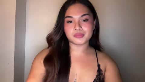 Snapshot of yllanahard chatting on 04-26-26, 01:25 yllana love online show from 04-26-26, 01:25
