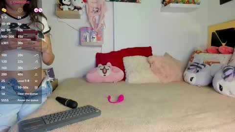 lucy online show from 03-02-26, 04:58