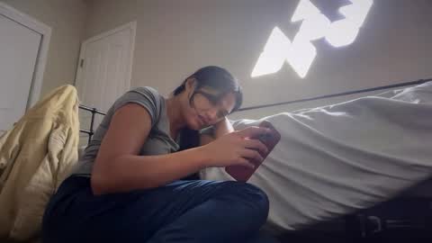 Snapshot of ynaong chatting on 10-07-25, 02:36 Palmela Handerson online show from 10-07-25, 02:36
