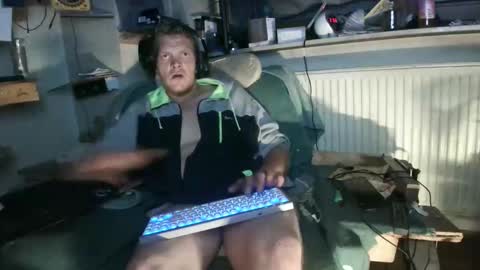 Snapshot of ynghotgerman92 chatting on 10-16-25, 07:59 ynghotgerman92 online show from 10-16-25, 07:59