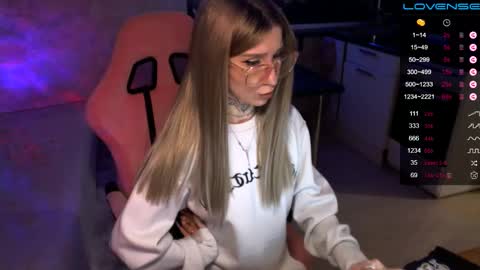     online show from 12-08-24, 12:51