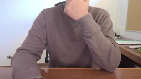 Yo47 online show from 11-18-25, 03:27