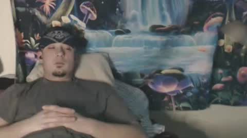 Snapshot of yobleez chatting on 11-20-25, 08:08 yobleez online show from 11-20-25, 08:08