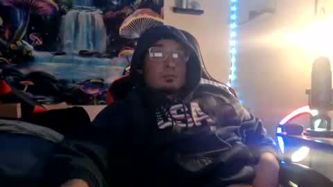 Snapshot of yobleez chatting on 11-23-25, 05:02 yobleez online show from 11-23-25, 05:02