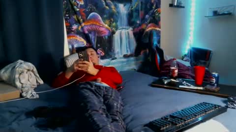 Snapshot of yobleez chatting on 11-25-25, 07:41 yobleez online show from 11-25-25, 07:41