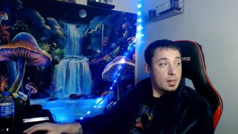 Snapshot of yobleez chatting on 12-15-25, 08:13 yobleez online show from 12-15-25, 08:13