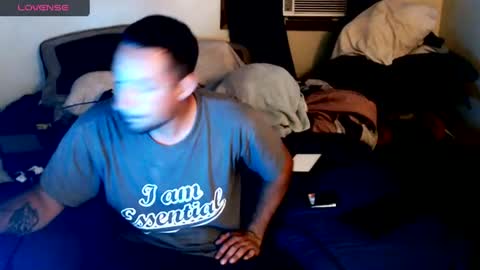 Snapshot of yobleez chatting on 07-18-26, 06:50 yobleez online show from 07-18-26, 06:50