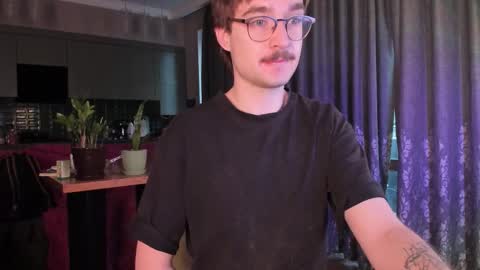 Max online show from 03-06-26, 04:42