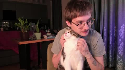 Max online show from 04-07-26, 09:26