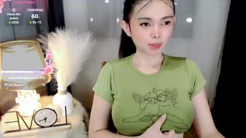 Snapshot of yogirl_abby chatting on 06-13-26, 08:12 Hi i am Abby i am Filipina Aussie youve ever wanted to meet NOT INTO CHEAP GUY online show from 06-13-26, 08:12