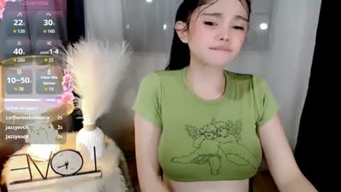 Snapshot of yogirl_abby chatting on 06-14-26, 02:24 Hi i am Abby i am Filipina Aussie youve ever wanted to meet NOT INTO CHEAP GUY online show from 06-14-26, 02:24