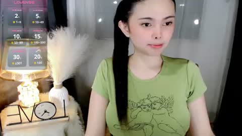 Snapshot of yogirl_abby chatting on 06-29-26, 04:51 Hi i am Abby i am Filipina Aussie youve ever wanted to meet NOT INTO CHEAP GUY online show from 06-29-26, 04:51