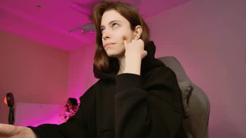 yoka_paradoxxx online show from 09-28-25, 05:13