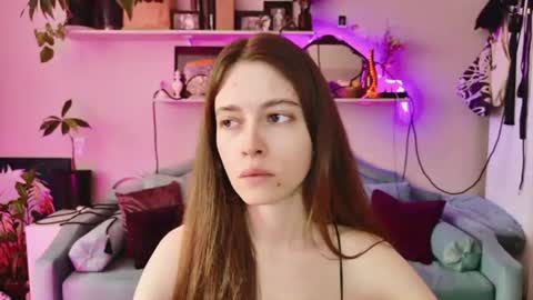 yoka_paradoxxx online show from 07-10-26, 09:34