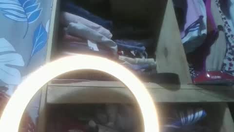 yolandrina05 online show from 12-01-25, 03:00