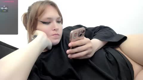 yomoyoo online show from 11-13-25, 08:30