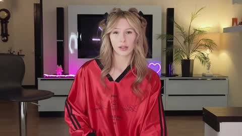  Wilma  online show from 11-28-25, 03:47