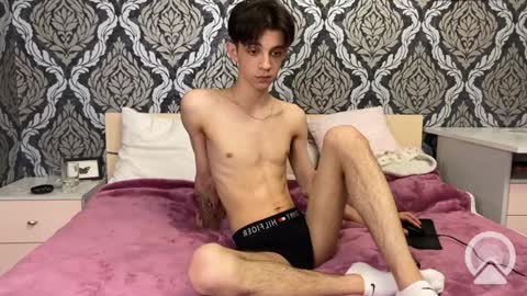 Snapshot of yoo_dee_ohh chatting on 12-17-24, 11:17 Yoo Dee Ohh online show from 12-17-24, 11:17