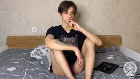 Snapshot of yoo_dee_ohh chatting on 02-03-25, 10:43 Yoo Dee Ohh online show from 02-03-25, 10:43