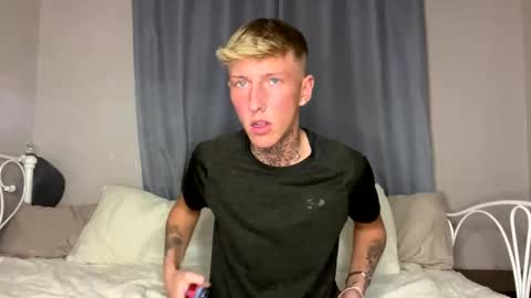 Snapshot of yorkshirelad208 chatting on 02-04-25, 08:17 Harrison online show from 02-04-25, 08:17