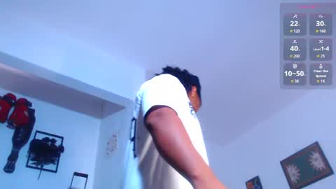 Snapshot of yosoy_enzo2020 chatting on 07-25-26, 07:33 Enzo online show from 07-25-26, 07:33
