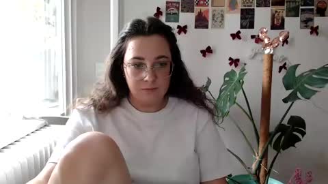 Snapshot of you_aurora chatting on 07-08-26, 03:16 Aurora online show from 07-08-26, 03:16